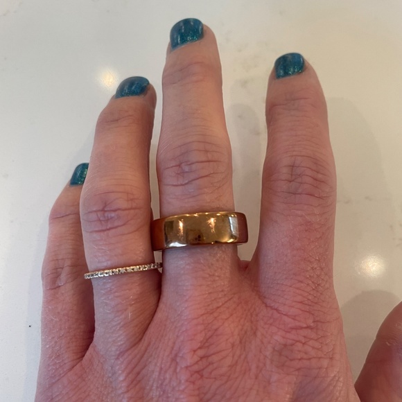 Oura Ring Gen 3 Rose Gold Size 9 - Picture 4 of 4